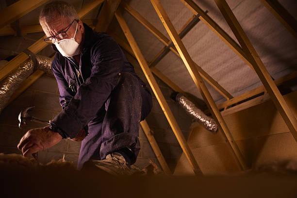 Best Fiberglass Insulation  in Amityville, NY